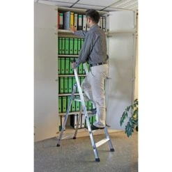 Krause "Solido" Stufen-Stehleiter, 4 Stufen -Black & Decker 1473720000 prod 005