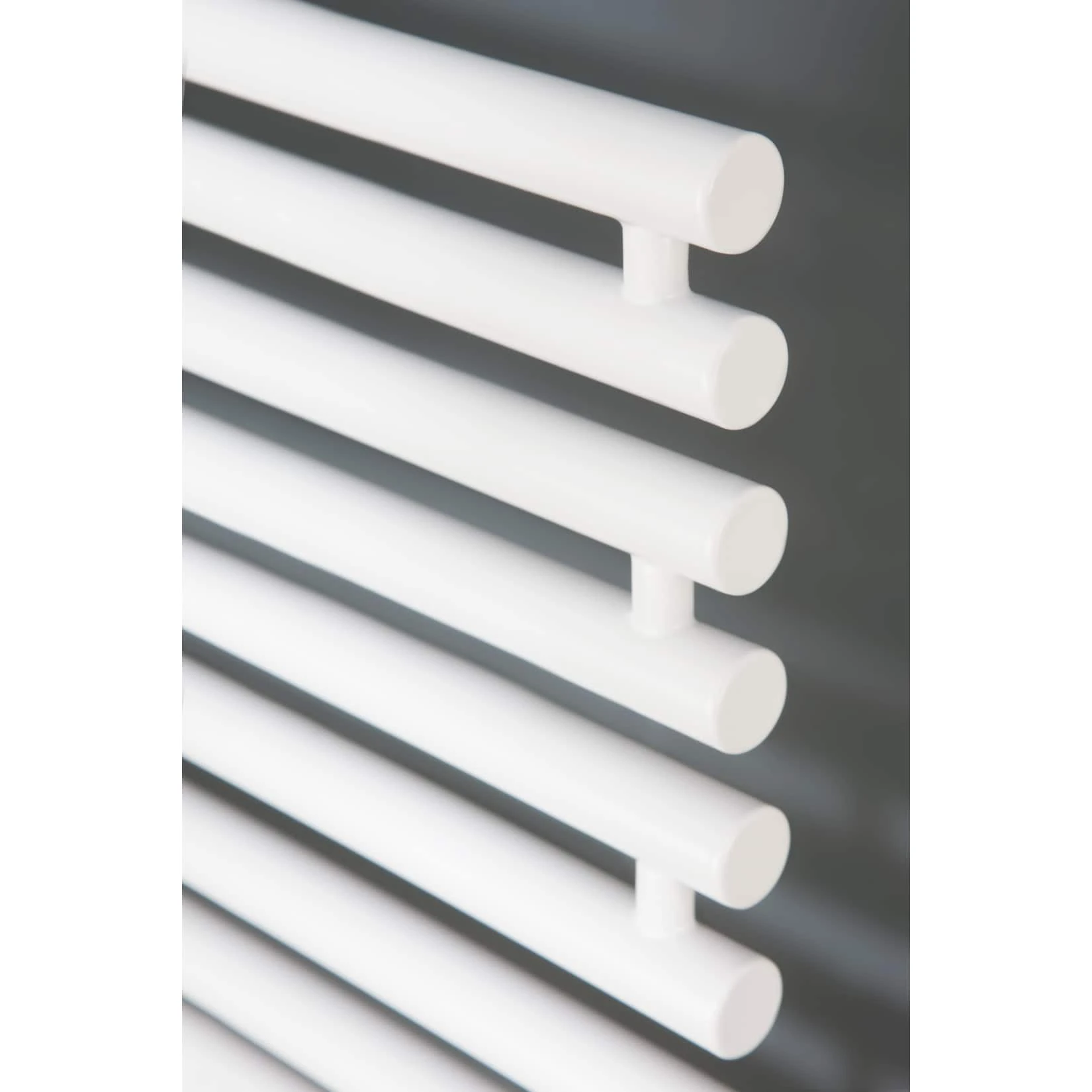 Ximax Helene Designheizkörper B 50 X H 127,1 X T 7,7 Cm Weiß + 5 Cm Anschluss 2 Ximax Helene Designheizkörper B 50 X H 127,1 X T 7,7 Cm Weiß + 5 Cm Anschluss – Bild 2