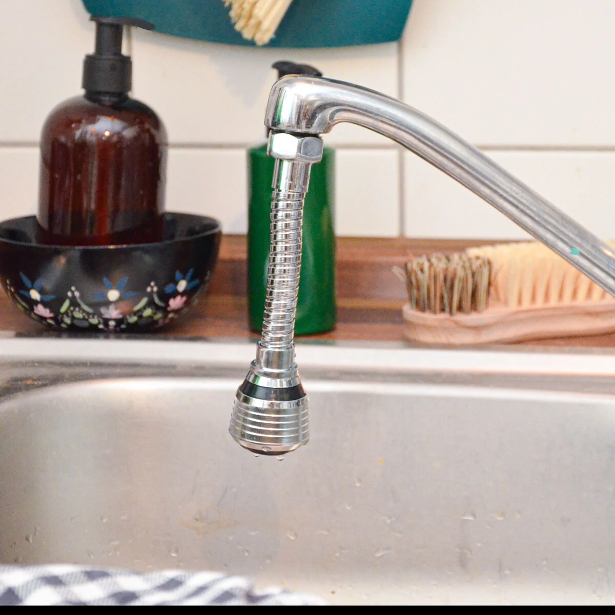 15.5cm Wasserhahn Verlängerung - M22/M24 Perlator Strahlregler Flexischlauch 2 15.5cm Wasserhahn Verlängerung - M22/M24 Perlator Strahlregler Flexischlauch – Bild 2