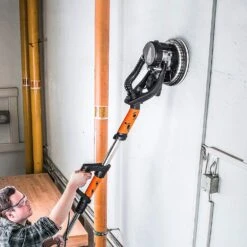 Tacklife B10, 5-Amp 3×18-Zoll-Bandschleifer Mit 13 Schleifbändern, Variabler Drehzahlregelung, Staubbox Und Vakuumadapter 11 Tacklife B10, 5-Amp 3×18-Zoll-Bandschleifer Mit 13 Schleifbändern, Variabler Drehzahlregelung, Staubbox Und Vakuumadapter -Black & Decker 8600367000 2605 prod 006